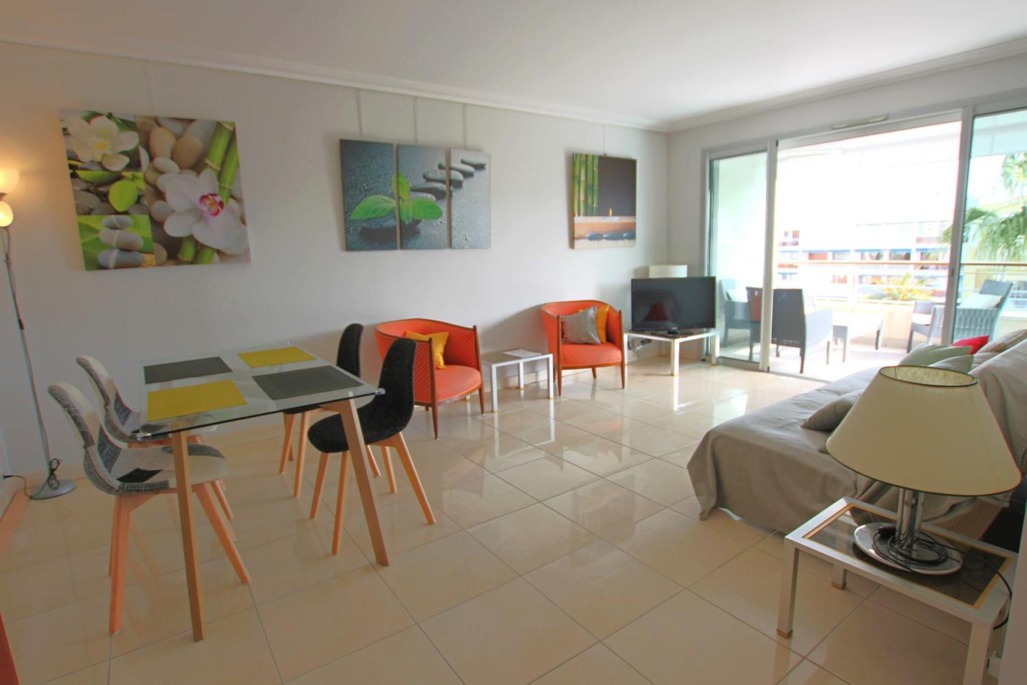 Fully Equipped Apartment With Large Terrace Lounge Area คานส์ ภายนอก รูปภาพ